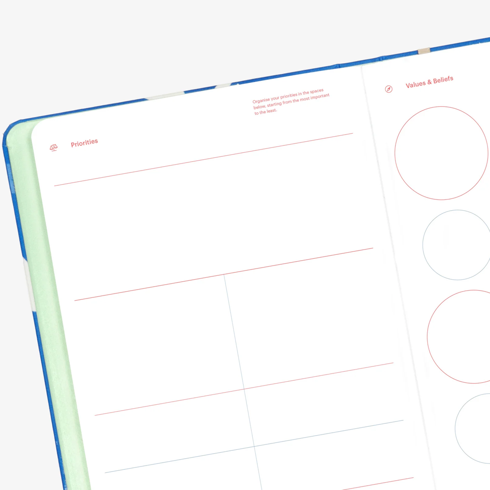 2026 Weekly & Monthly Vertical Planner by Mossery