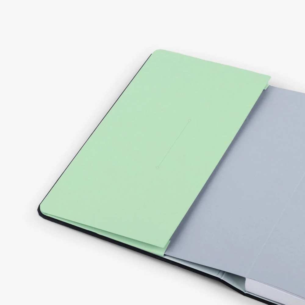 2027 Weekly & Monthly Horizontal Planner by Mossery